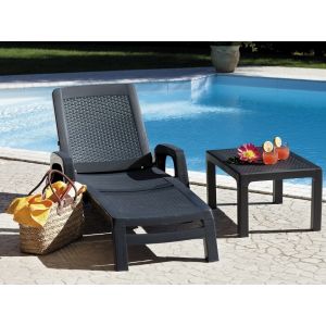 Шезлонг складной MIAMI от производителя Rattan по цене 10 000 р Шезлонг складной MIAMI от производителя Rattan по цене 10 000 р